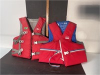 2 Adult life jackets