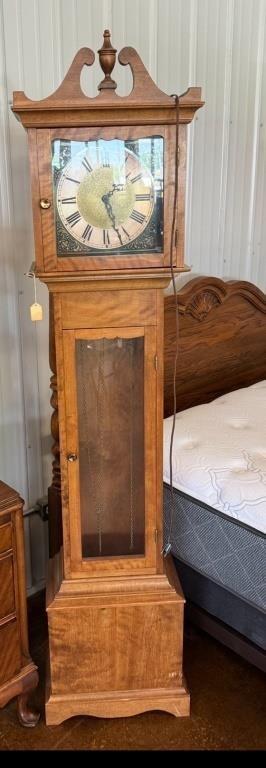 Grandfather Clock With Key ( NO SHIPPING)
