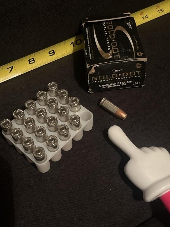 Gold Dot .personal protection 9 mm Luger 124