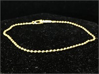 14K Gold Chain bracelet 
3 inches 2.2g