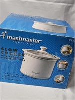 NEW IN BOX TOASTMASTER 1.5 QUART ROUND SLOW COOKER
