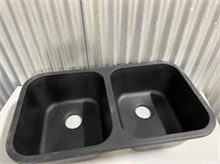 18”x32” Black Matte Sink Approx 10” Deep