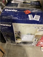 sign of usage - Danby 1.6 Cubic Feet Compact