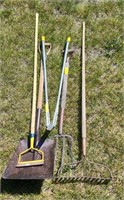 Garden Tools - Shovel, rake, fork and more