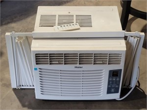 Haler - Window White Air Conditioner Unit