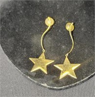 Costume Jewelry Gold Tone Dangle Stars