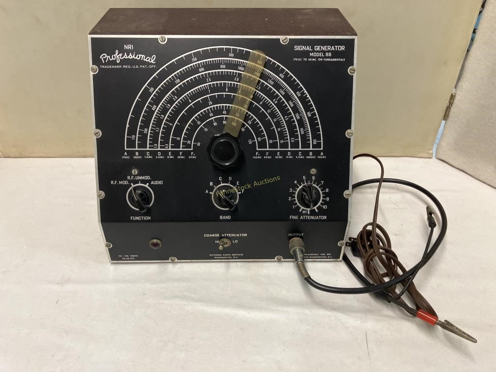 Professional Signal Generator Model 88