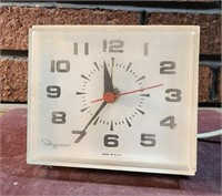 Mid century Ingraham Electric Alarm Clock - works