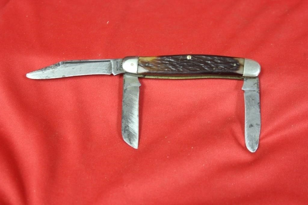 A Vintage Kutmaster Knife