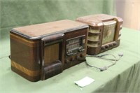 (2) Vintage Radios, Untested