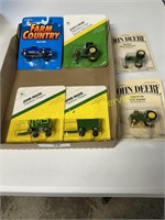 JD 1/64 7800, 2510, 530 (2) Flare Box Wagon