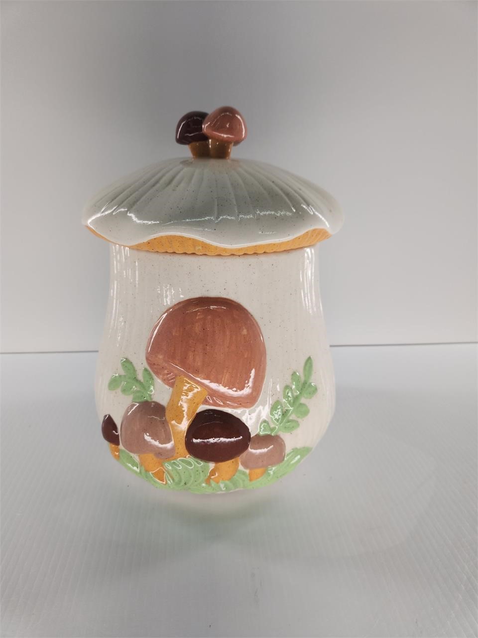 Arnels merry mushroom canister and bowl set