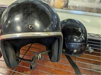 2 PC SPORTS HELMETS