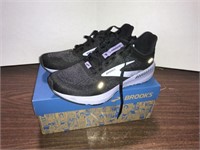 Brooks Women’s "Launch GTS9" Running Shoe-Size 6