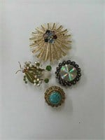 Brooches  (4)