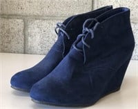 Beall Marie Ladies Blue Suede Boots Size 9
