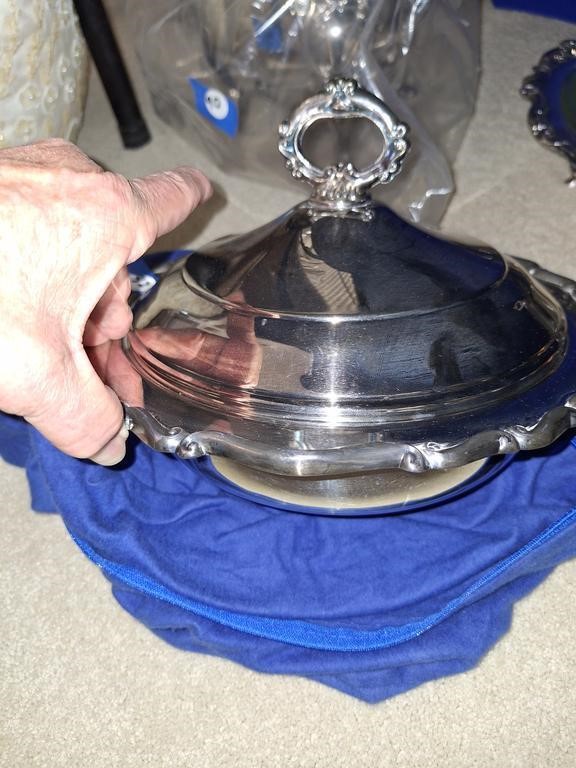 COVERED SILVERPLATE SERVING BOWL