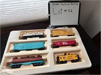 Ho. scale boxcars