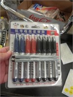 PACK OF MARKERS