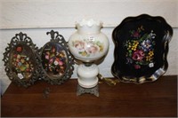 4pc Antique Lamp with Victorian Floral Prints