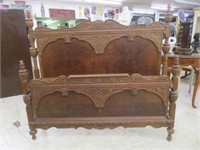 HIGHLY DETAILED ANTIQUE FEUDAL OAK FULL SIZE BED