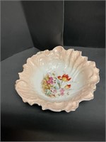 Peach bowl with flower design