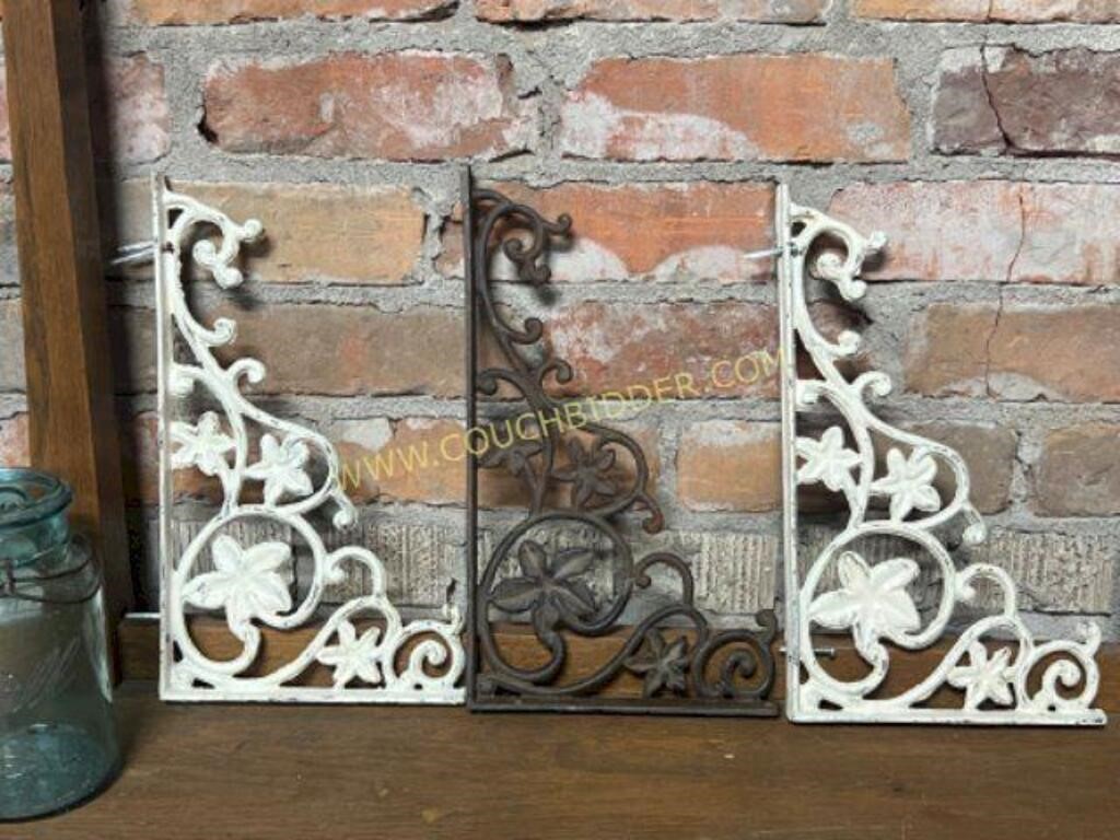 3 cast iron shelf brackets