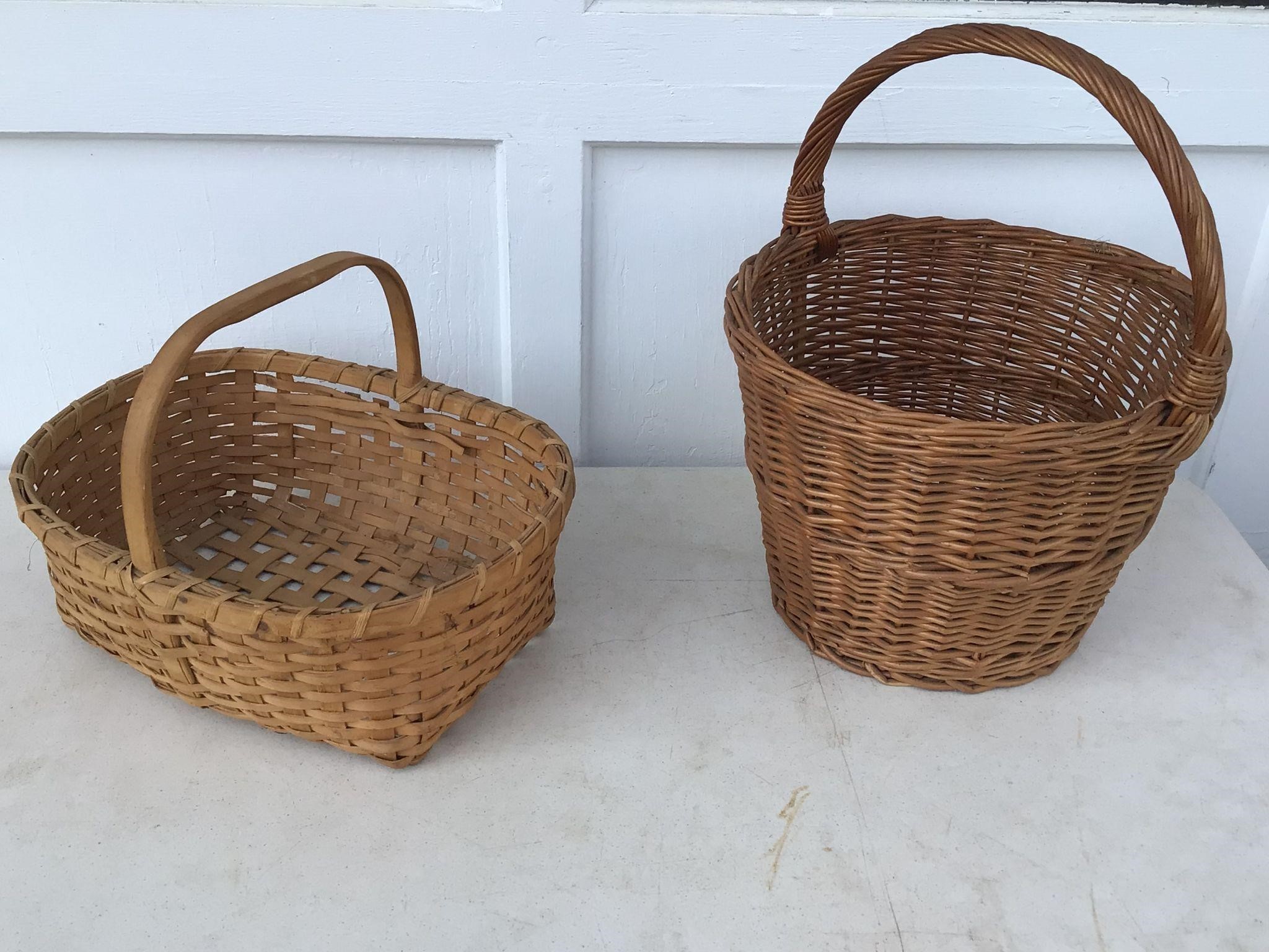 2 NICE VINTAGE BASKETS