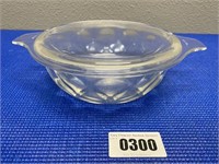 Pyrex Glass Casserole Dish with Lid 8" Round