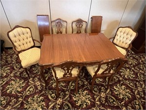 Chippendale Style Dining Room Table & 6 Chairs