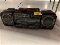 FISHER BOOMBOX