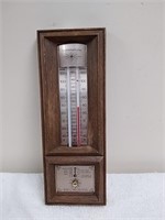 Indoor outdoor thermometer with wind chill factor