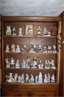 Figurines and display shelf