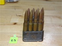 M1 Garand En Bloc Clip w/ 8ct 30-06 Rnds