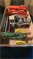 ERTL JOHN DEERE GENERAL PURPOSE TOY TRACTOR