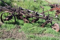 4 Bottom JD Plow