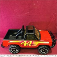 1979 Metal Toy Tonka 4X4 Jeep (8" x 20" x 7")
