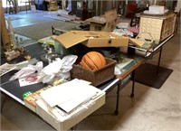 Contents of ping-pong table