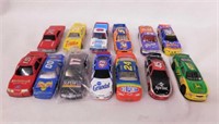 13 Nascar 1:64 diecast toy cars