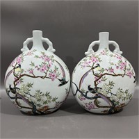 Chinese famille rose porcelain vase pair