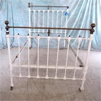 VINTAGE IRON & BRASS BED ON CASTERS