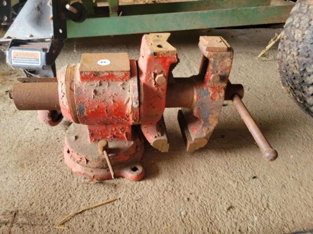 Bench Vise