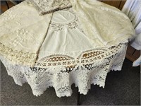 Table cloths, 4, Lace, round,