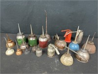 Oil can collection