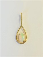 Unmarked Gold & Opal Pendant