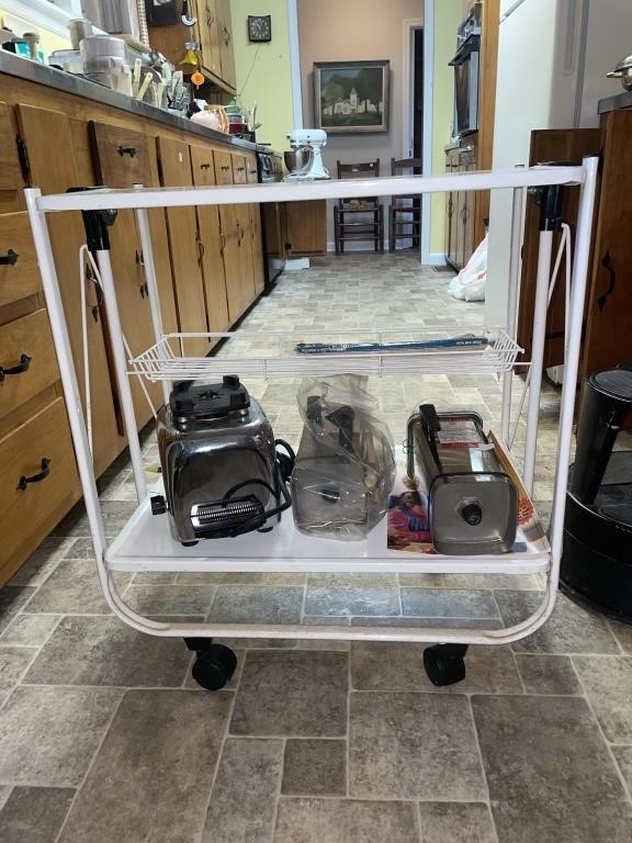 ROLLING KITCHEN CART W/VITAMIX 3600