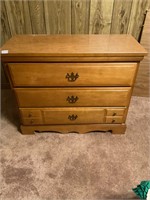 Nice wooden chest drawers