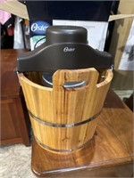 Oster 4quart Wooden Bucket Ice Cream Maker