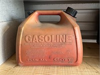 Plastic Gas Can 2.5 Gallon