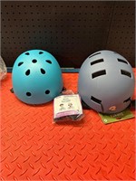 2 kids bicycle helmets new